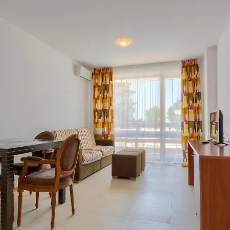 Apartment Robinson Elenite