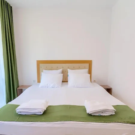 アパート Robinson *