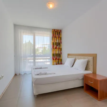 Apartment Robinson Elenite