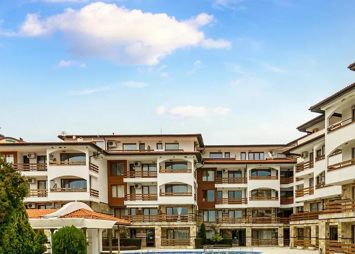 Robinson Apartament Elenite