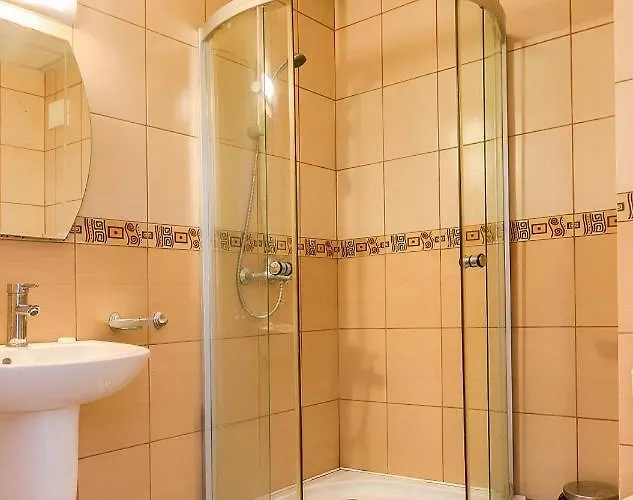 Robinson Apartament Elenite